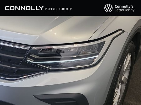 2023 Volkswagen Tiguan - photo 11
