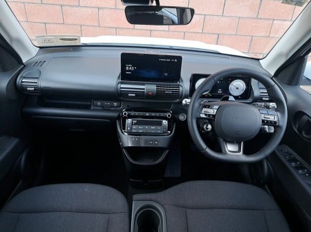 2027 Hyundai INSTER - photo 8