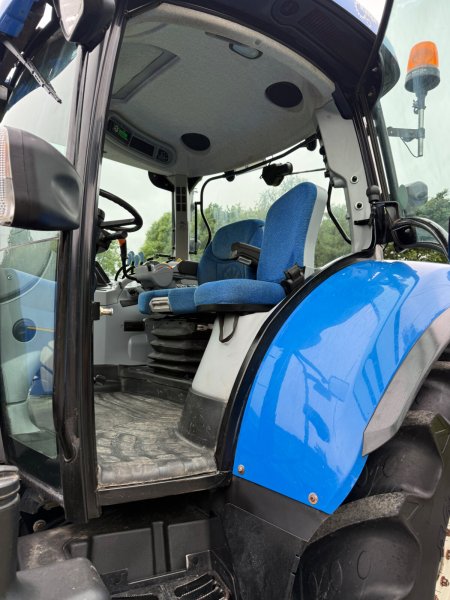 2008 New Holland T6080 - photo 13