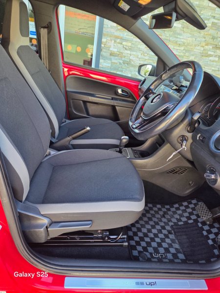 2017 Volkswagen up! - photo 14