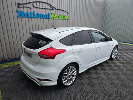 2017 Ford Focus - photo 3