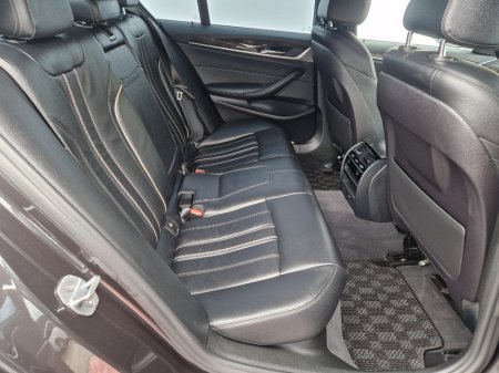 2017 BMW 5-Series - photo 24