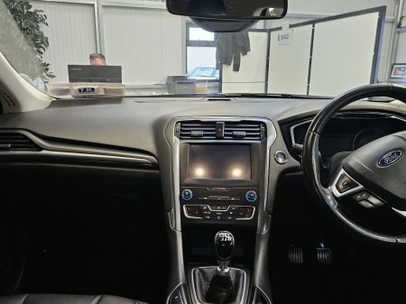 2019 Ford Mondeo - photo 11