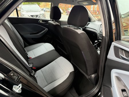 2016 Hyundai i20 - photo 14