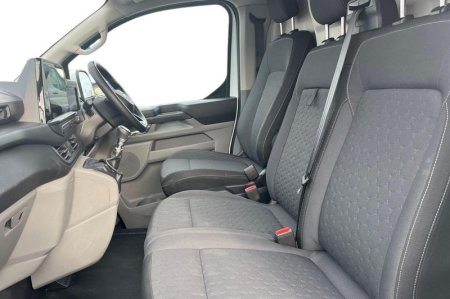 2025 Ford Transit Custom - photo 10