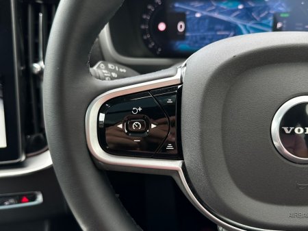 2025 Volvo XC90 - photo 32