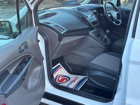 2020 Ford Transit - photo 9