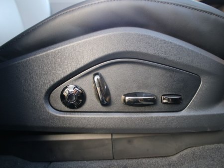 2026 Porsche Cayenne - photo 23