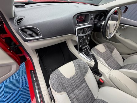 2018 Volvo V40 - photo 53