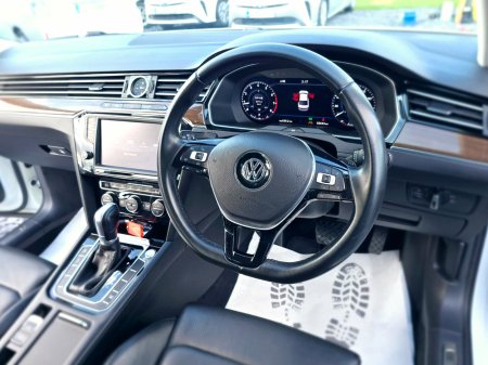 2017 Volkswagen Passat - photo 10