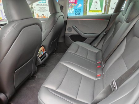 2025 Tesla Model 3 - photo 11
