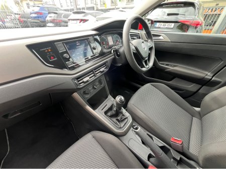 2018 Volkswagen Polo - photo 24