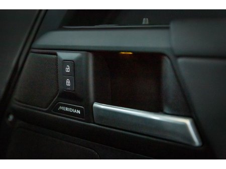 2025 Land Rover Defender - photo 31