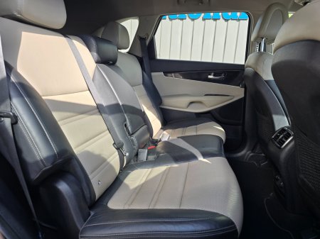 2017 Kia Sorento - photo 22