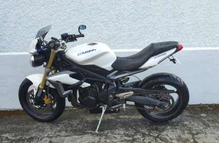 2013 Triumph Street triple - photo 3
