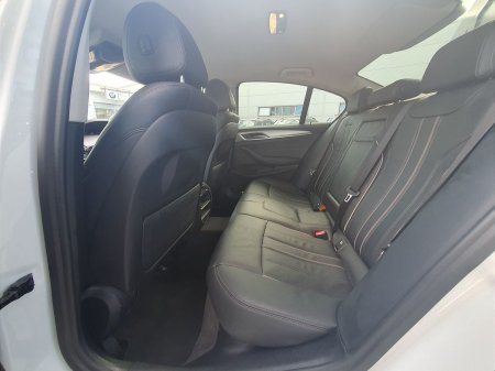 2021 BMW 5-Series - photo 21