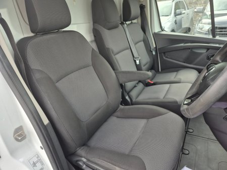2022 Renault Trafic - photo 11
