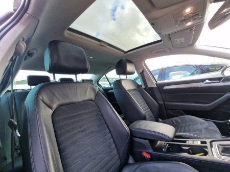 2017 Volkswagen Passat - photo 16