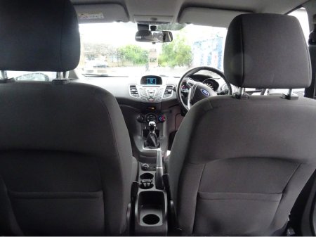 2015 Ford Fiesta - photo 12
