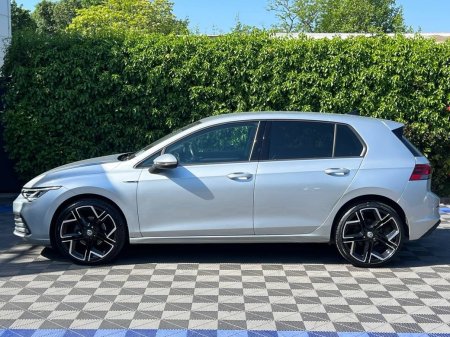 2023 Volkswagen Golf - photo 3