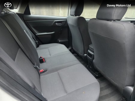 2015 Toyota Auris - photo 12