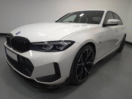 2023 BMW 3-Series - photo 3