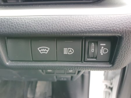 2023 Toyota Prius - photo 13