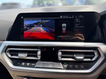 2022 BMW 3-Series - photo 28
