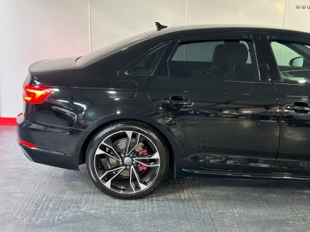2017 Audi A4 - photo 5