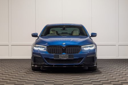 2023 BMW 5-Series - photo 2
