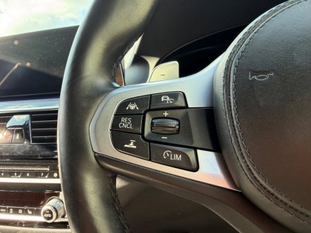 2018 BMW 5-Series - photo 27