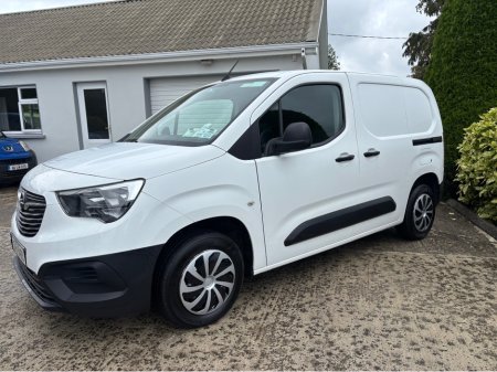 2021 Opel Combo - photo 9
