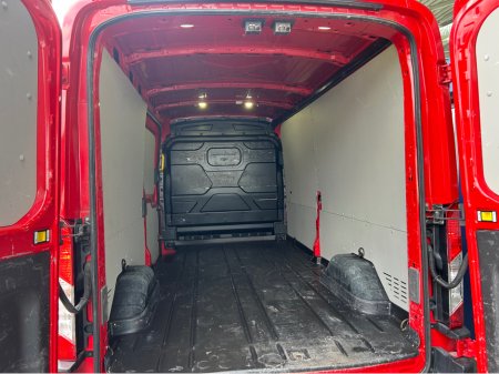 2021 Ford Transit - photo 7