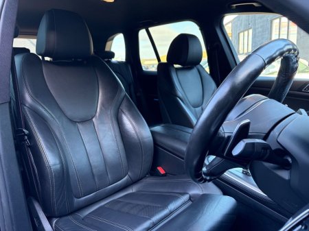 2020 BMW X5 - photo 5