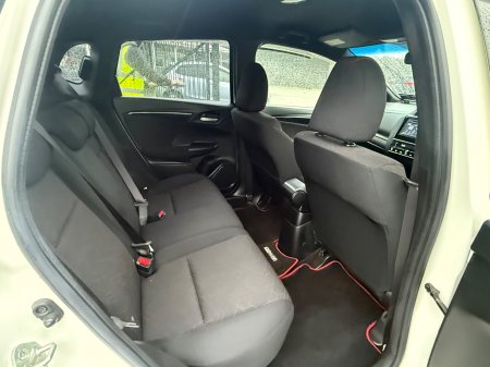 2016 Honda Fit - photo 12