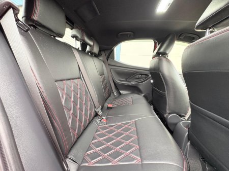 2021 Toyota Yaris - photo 9