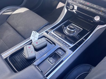 2016 Jaguar XF - photo 11