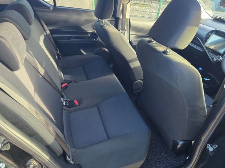 2015 Toyota Aqua - photo 7