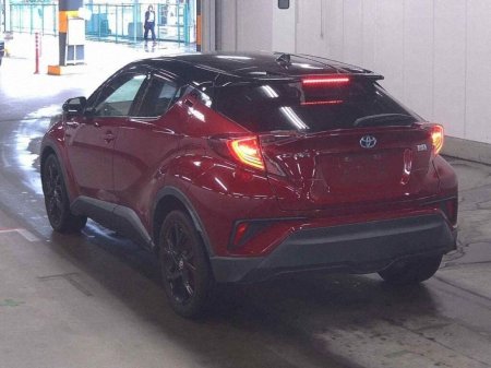 2019 Toyota C-HR - photo 2