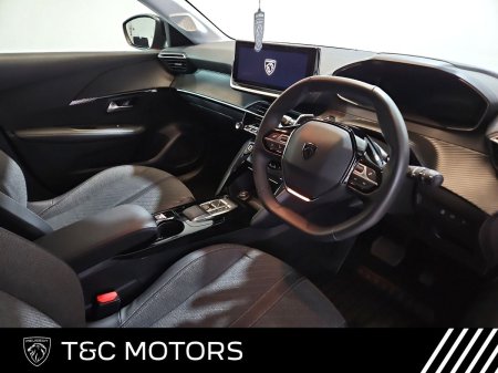 2025 Peugeot 208 - photo 6