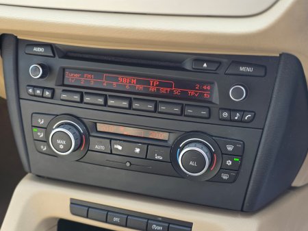 2011 BMW X1 - photo 11