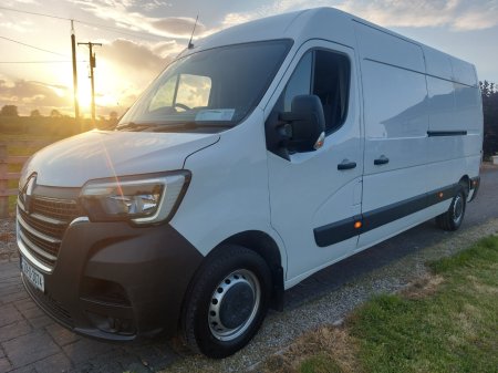 2023 Renault Master