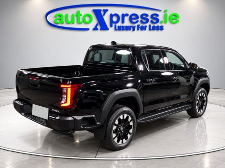 2026 Toyota Hilux - photo 3