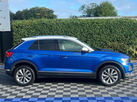 2021 Volkswagen T-Roc - photo 2