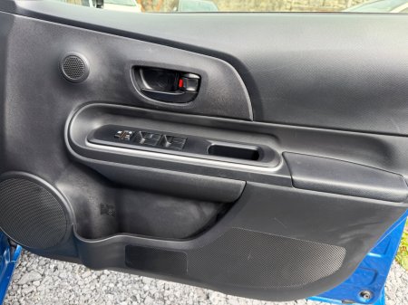 2018 Toyota Aqua - photo 27