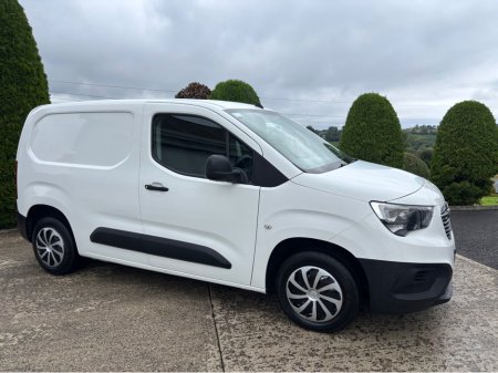 2021 Opel Combo - photo 2