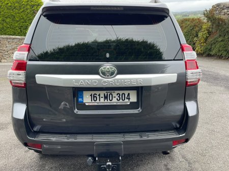 2016 Toyota Land Cruiser - photo 11