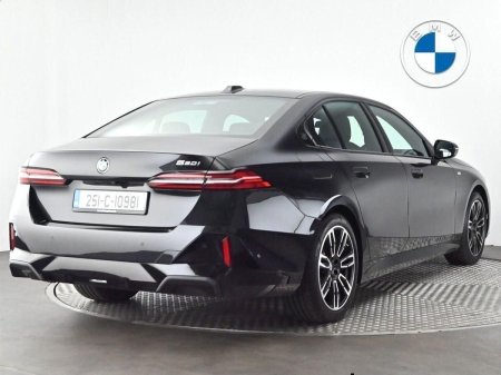 2025 BMW 5-Series - photo 23