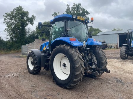 2005 New Holland TS115A - photo 4