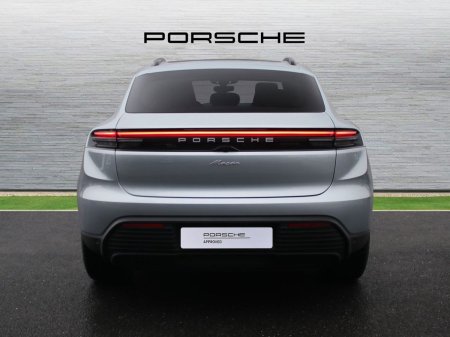 2026 Porsche Macan - photo 10